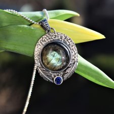 Srebrny wisiorek , wisior unikalny , biżuteria artystyczna , idealny na prezent dla niej , labradoryt , jedyny ręcznie robiony.