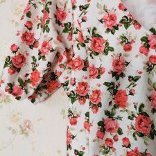 Letnia sukienka mini w róże M