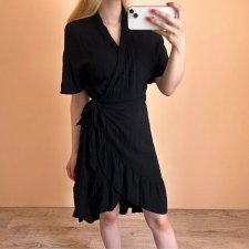 Levete Room S 36 wiskoza 100% czarna sukienka wiązana z boku